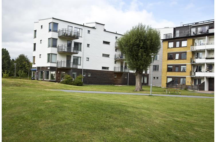 311-312 Gamla med takvåning och lamell