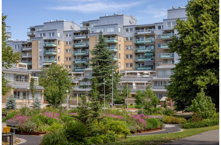 Bilden visar innergården till Skånegatan 15A-17E i området Öster om Heden 