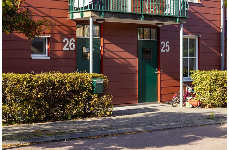 Visar fastigheten med adresserna Benjamins Lycka 25-26