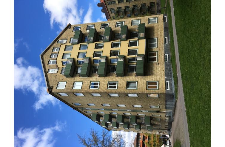 Fasad från gård